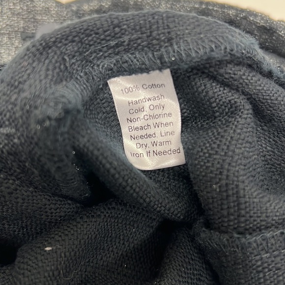 NWT Ann Taylor LOFT Marisa 10” Shimmer Shorts Size 4 - Picture 4 of 4